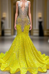 Yellow V-Neck Sleeveless Mermaid Semi Formal Prom Dresses Featuring Beadings and Sequins